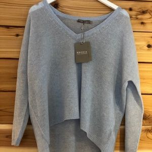 BRODIE Cashmere Sweater